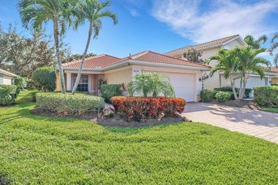 /international/us/19674-villa-rosa-loop-estero-fl-110097692696/