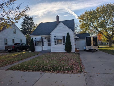/international/us/932-s-11th-avenue-wausau-wi-110120515818/