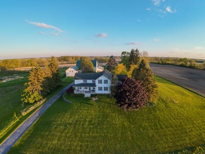 /international/us/8885-burmeister-road-saline-mi-110107857112/