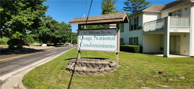 /international/us/100-osage-hill-drive-lake-ozark-mo-110107995336/