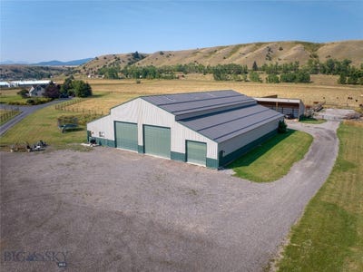 /international/us/179-black-dog-road-gallatin-gateway-mt-110102188452/