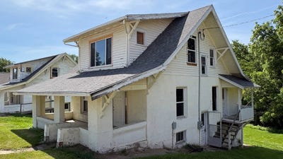 /international/us/1814-main-street-bethany-mo-110108552248/