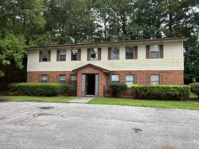/international/us/2514-commerce-road-jacksonville-nc-110101459441/
