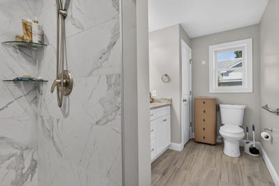 /international/us/2-cleveland-avenue-concord-nh-110110176961/
