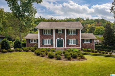 /international/us/1621-hays-circle-vestavia-hills-al-110120537579/
