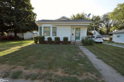 /international/us/703-n-college-avenue-mount-pleasant-ia-110102054561/