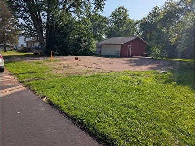 /international/us/304-s-2nd-street-cameron-wi-110100995818/
