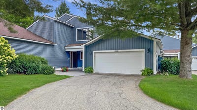 /international/us/142-north-shore-drive-west-cadillac-mi-110101446886/