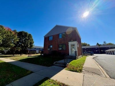 /international/us/216-12-67th-avenue-bayside-ny-110120669650/