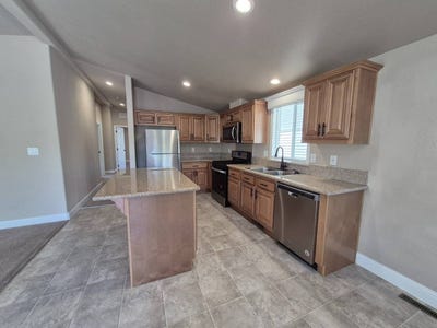 /international/us/4240-hoopa-path-redding-ca-110109159064/