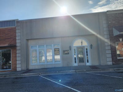 /international/us/122-1st-street-sw-hamilton-al-110100063381/