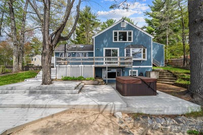 /international/us/296-pickerel-point-road-wakefield-nh-110108140964/