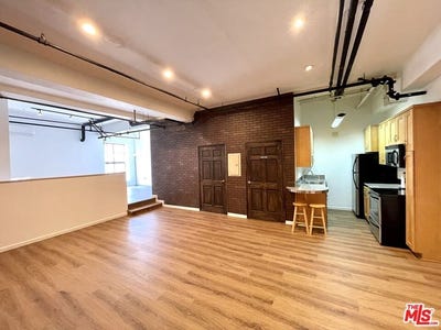 /international/us/312-w-5th-st-los-angeles-ca-110108637878/