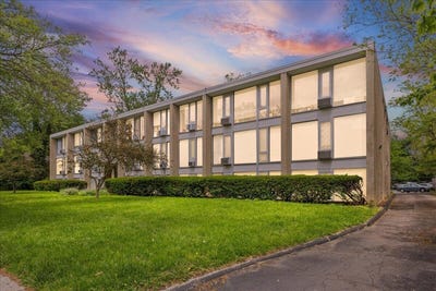 /international/us/1531-packard-street-ann-arbor-mi-110108197817/