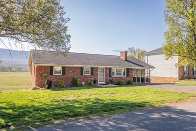/international/us/5092-dogwood-drive-mount-jackson-va-110107197288/