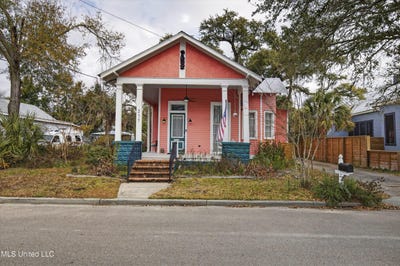 /international/us/211-keller-street-bay-saint-louis-ms-110105845635/