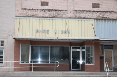 /international/us/112-s-main-street-nashville-ar-110087769374/