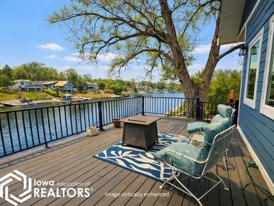 /international/us/2141-s-lakeshore-drive-brooklyn-ia-110106325361/