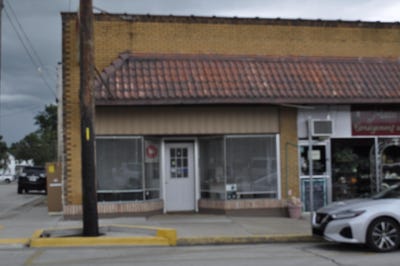 /international/us/120-n-main-avenue-bolivar-mo-110107980726/
