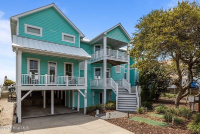 /international/us/449-maritime-place-pine-knoll-shores-nc-110098781710/
