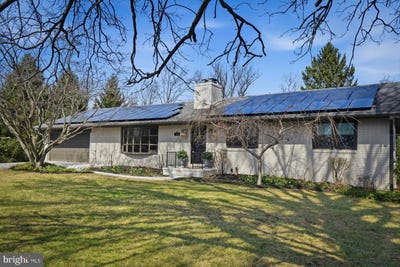 /international/us/704-chapel-ridge-road-lutherville-timonium-md-110106767743/