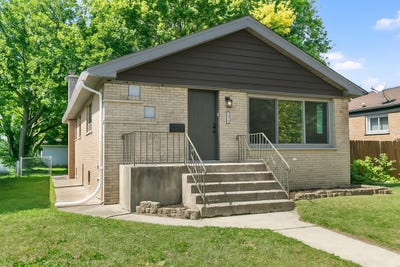 /international/us/14214-minerva-avenue-dolton-il-110108743532/