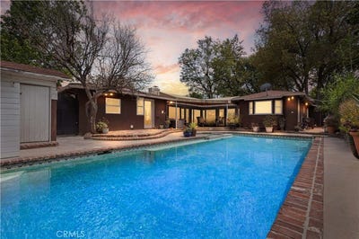 /international/us/13405-tiara-street-valley-glen-ca-110107668186/