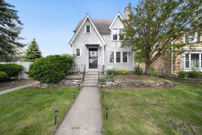 /international/us/2632-maple-street-franklin-park-il-110108479879/