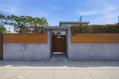 /international/us/828-indiana-venice-ca-110119440806/