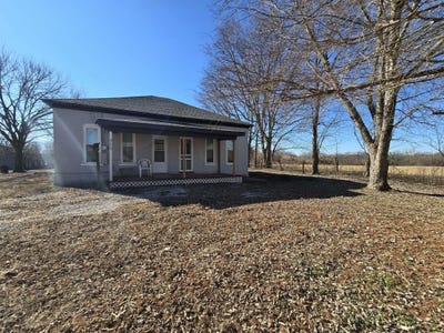 /international/us/506-w-4th-street-calhoun-mo-110108229543/
