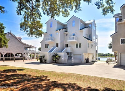 /international/us/1916-norwood-street-sw-ocean-isle-beach-nc-110110388930/