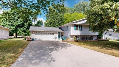 /international/us/1825-bayview-drive-albert-lea-mn-110108912249/