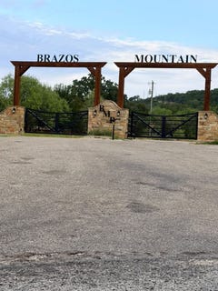 /international/us/41-mountain-top-trail-mineral-wells-tx-110120551089/