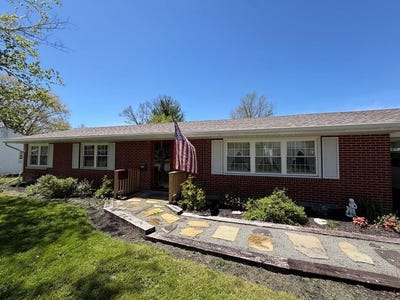 /international/us/200-s-academy-street-mansfield-pa-110107981806/
