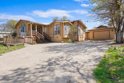 /international/us/16223-33rd-avenue-clearlake-ca-110098562749/?lang=zh-tw
