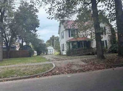 /international/us/404-e-cypress-st-charleston-mo-110105703495/