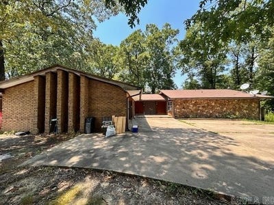 /international/us/926-adams-st-charles-ar-110100890937/
