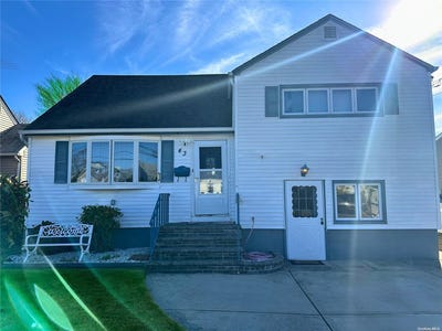 /international/us/43-jefferson-street-freeport-ny-110096119345/