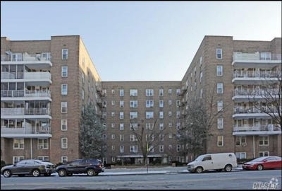 /international/us/62-59-108th-street-forest-hills-ny-110107312070/