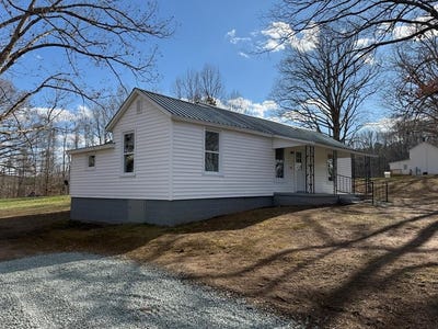 /international/us/851-tola-road-phenix-va-110106275730/