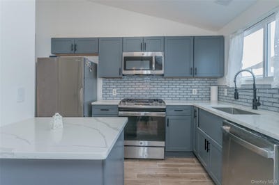 /international/us/2113-whispering-hills-chester-ny-110104847880/