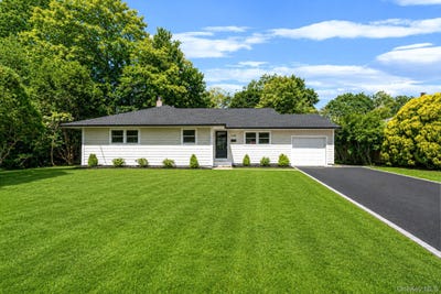 /international/us/928-manor-lane-bay-shore-ny-110108473709/