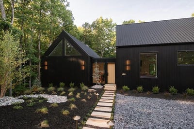 /international/us/66-mountain-tops-circle-blue-ridge-ga-110119986500/