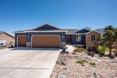 /international/us/369-s-casa-loma-ln-cedar-city-ut-110108033670/
