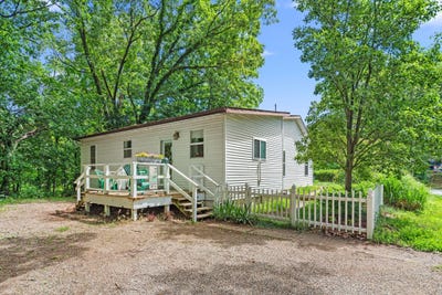 /international/us/702-n-karwick-road-michigan-city-in-110108919415/