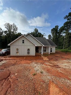 /international/us/1010-county-road-535-lanett-al-110096123065/?lang=en