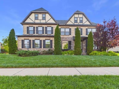 /international/us/42106-barrymoore-pl-chantilly-va-110107570973/