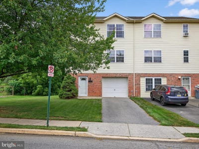 /international/us/65-e-2nd-street-alburtis-pa-110101198767/