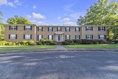 /international/us/1203-bailey-cove-circle-se-huntsville-al-110119363527/
