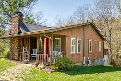 /international/us/690-cobun-creek-road-morgantown-wv-110107465033/